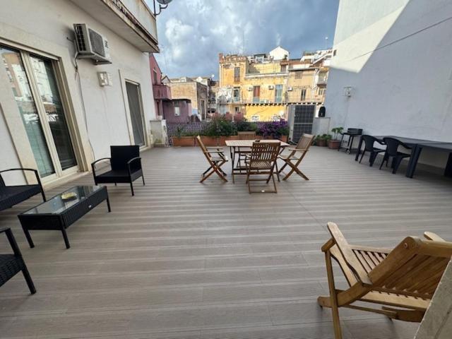 Suite Con Terrazza In Centro Storico CTA Exterior foto