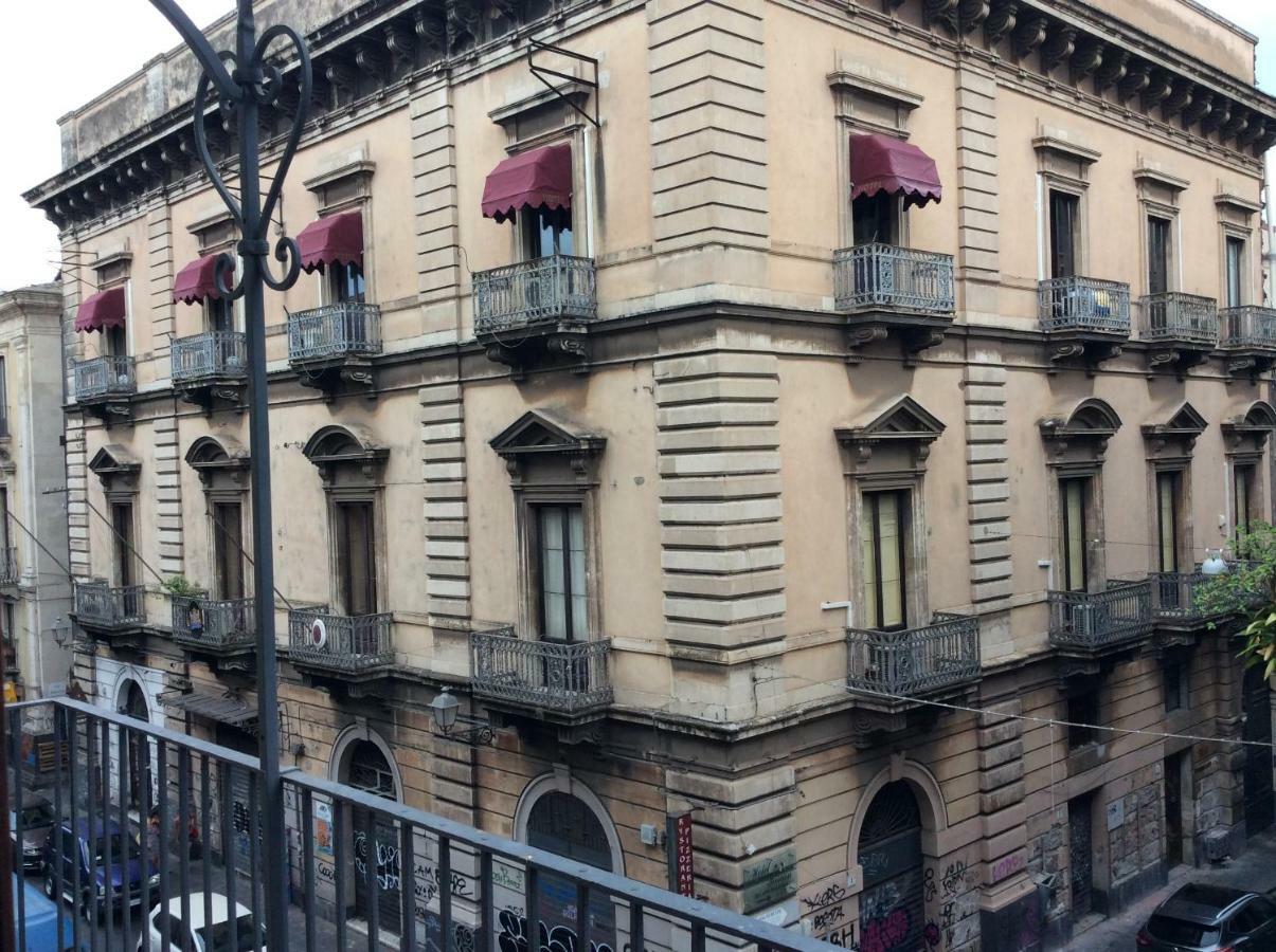 Suite Con Terrazza In Centro Storico CTA Exterior foto