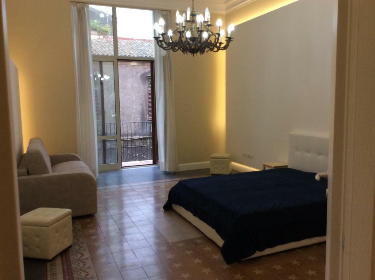 Suite Con Terrazza In Centro Storico CTA Exterior foto