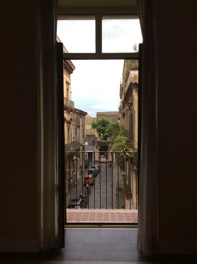 Suite Con Terrazza In Centro Storico CTA Exterior foto