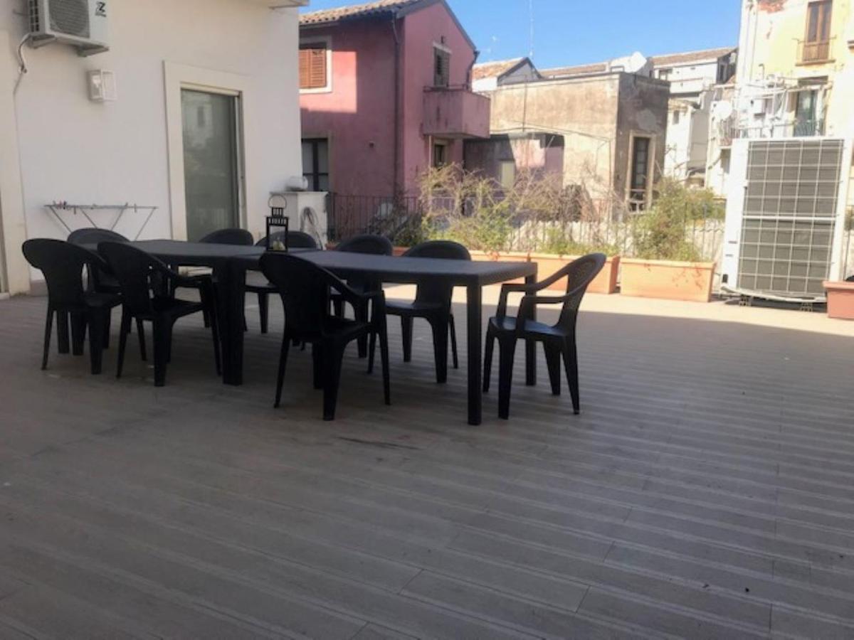 Suite Con Terrazza In Centro Storico CTA Exterior foto